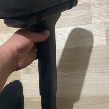 Ofisel Kırılan Kolçak Ve Yedek Parça Kalesi