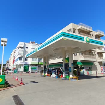 BP Petrolleri Kasadaki Saygısız Personel