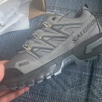 Nikee_adidas_ayakabi (Instagram) Yanıltıyor