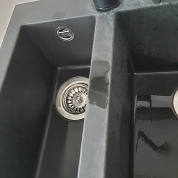 Siyah Teka Granit Evyemde Beyaz Lekeler Bir Türlü Çıkmıyor!?