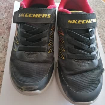Skechers Kalitesiz Ürünleri İle Tüketicisini Mağdur Ediyor!