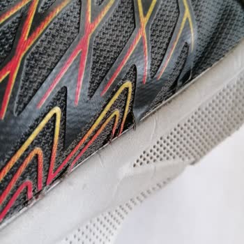 Skechers Kalitesiz Ürünleri İle Tüketicisini Mağdur Ediyor!