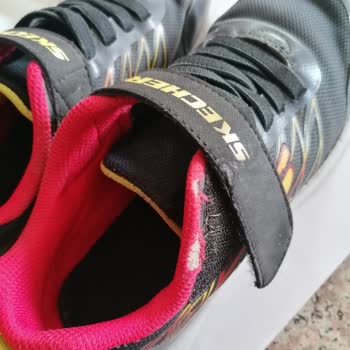 Skechers Kalitesiz Ürünleri İle Tüketicisini Mağdur Ediyor!