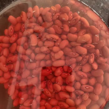 Yayla Bakliyat Kırmızı Fasulyede Renklendirici Mi Kullanılıyor?