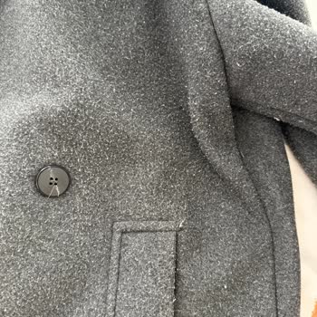 Zara Kaban Birkaç Giymede Tülerdi