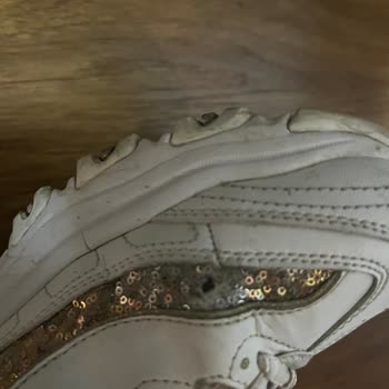 Skechers Etichet Sport! Ürünlerinizin Arkasında Durun!