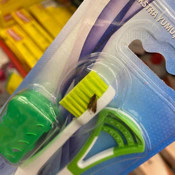 Difaş Diş Fırçasından Böcek Çıktı