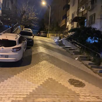 Maltepe Belediyesi Cihadiye Yokuşlarında Çöp Konteyner Kazası