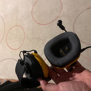 James Donkey 008 Kulaklık Kulak Pedi Döküldü