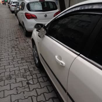 A101 Sevkiyat Kamyonunun Park Halindeki Aracıma Vurup Kaçması