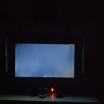 Onvo 500v6000u Işık Sızması