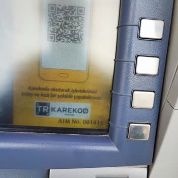 VakıfBank ATM Parama El Koydu