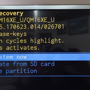 PHILIPS TV Philips Android TV Açılmadan Sürekli Reset Yapması.