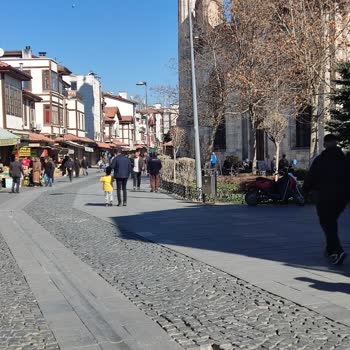 Konya Büyükşehir Belediyesi Sadece İki Kürek Kum İstiyoruz