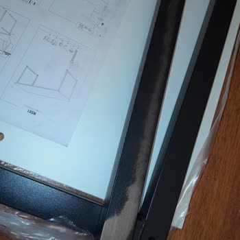 Vivense Parça Hasarlı Ve Boyasız Çalışma Masası Hk.