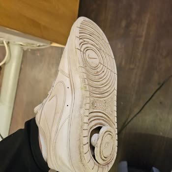 Nike Ayakkabının Taban Çökmesi
