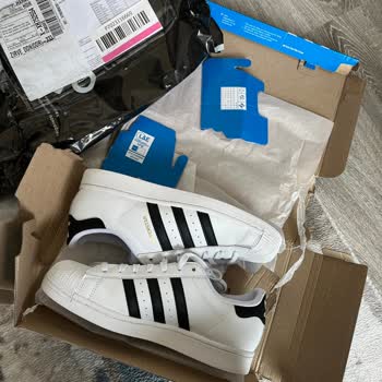 Adidas Markasının Müşterisine Verdiği Önem!