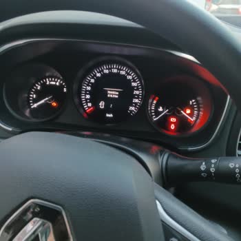 Renault Megane 4. 1.6joy Benzinli 115hb