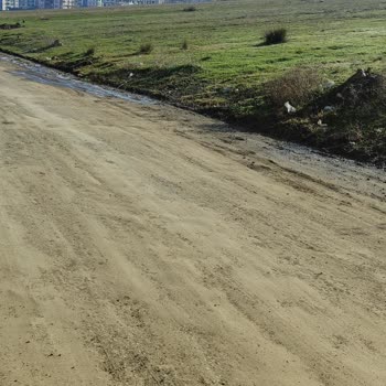 Atakum Belediyesi Samsun Atakum Mevlana Mahallesi 780. Sokak Toprak Çamur Vs