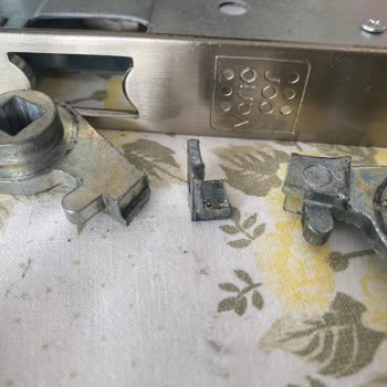 Daf Kilit Evde Kapı Arızasıyla Güvensizlik Hissi