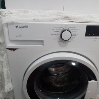 Arçelik Makine Su Kaçırıp Çürüyor