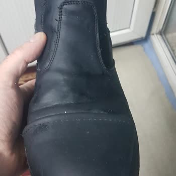 FLO'dan Alınan Tonny Black Marka Botun Kısa Sürede Ayrılan Tabanı