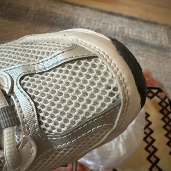 New Balance Ayakkabı Yırtılma Sorunu