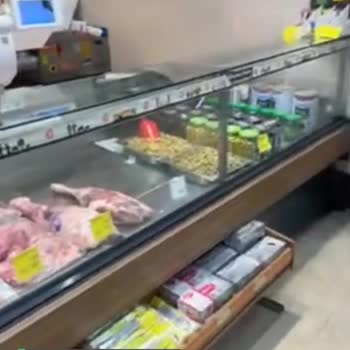 Diyarbakır Kayapınar Lunapark Yol Güzergahı Stad Yolu, Migros Markette Kasap Reyonunda Kimse Yok!