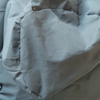 Earmut.com Köpükler Çıkmaya Başladı, Kumaş Güneşte Beklemiş Gibi Eskiyiverdi