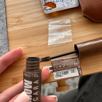 Pastel Kozmetik Pastel Kaş Maskarası