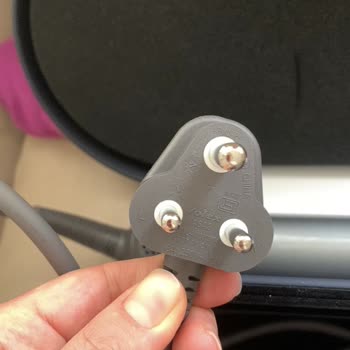 Dyson Airwrap Priz Problemi