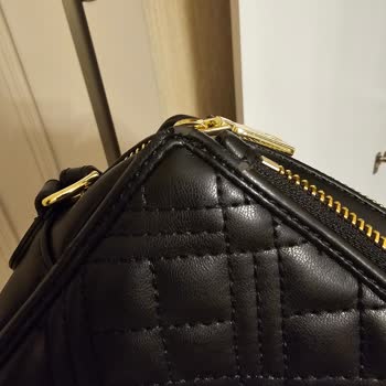 Exxe Selection Love Moschino Çanta Kısa Sürede Soyuldu