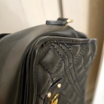 Exxe Selection Love Moschino Çanta Kısa Sürede Soyuldu