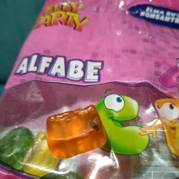 BİM'den Aldığım Jelly Party Marka Jelibondan Sinek Çıktı