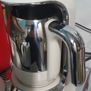 Korkmaz Mutfak Eşyaları Kahvekolik Kaynatmadan Mavi Işık Yakıp Sinyal Veriyor