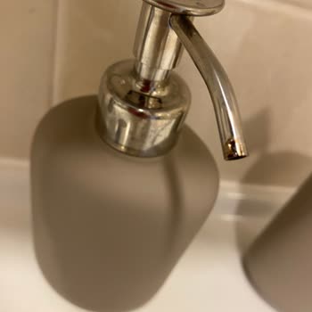 IKEA Ekoln Ürünleri Kısa Süre İçinde Paslanıyor