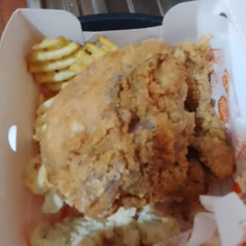 Popeyes Cumhuriyet Restoranından Özensiz Bozuk Darmadağın Sipariş