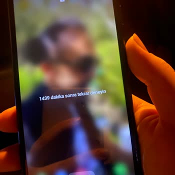 Samsung A10 Ekran Dakika Veriyor Kilitlendi