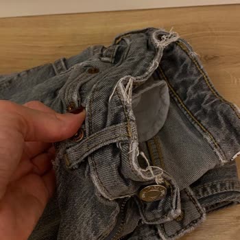 Zara Kot Pantolonlar Birkaç Yıkamada Yıpranıyor, Sökülüyor