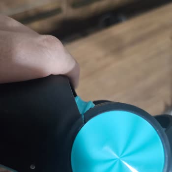 Fakir Ev Aletleri Bolt X Plus Aqua 8472 Süpürge Sapı Kendiliğinden Kırılmakta