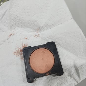 Flormar Makyaj Ürünlerinin Kapakları Kırılıyor