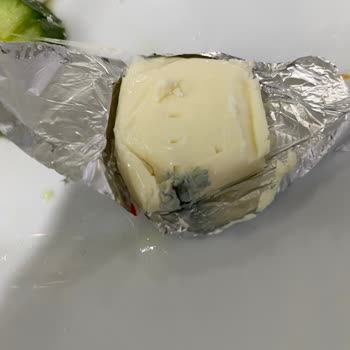 Milli Eğitim Bakanlığı (MEB) Osmaniye Sosyal Bilimler Kız Yurdunda Peynir Küflü Çıktı