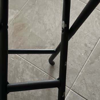 Hundemir Satın Alınan Sandalyelerdeki Defolar Ve İletişim Sorunları