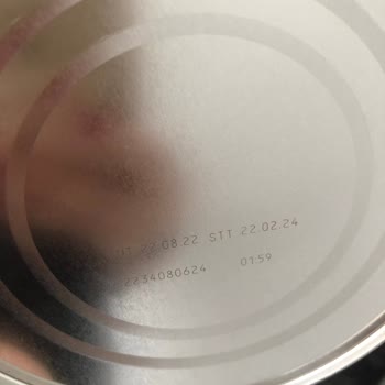 Migros Müşterilerine Bozuk Bebek Maması Teslim Ediyor!
