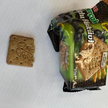Eti Gıda Tuzlu Bisküvide Beklenmedik Bulgu