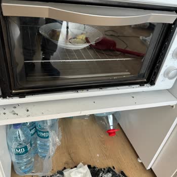 Arçelik Suf 4000 MEB Ön Camı Patladı