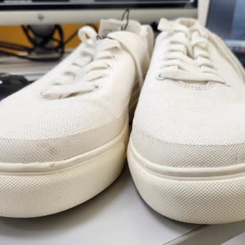Massimo Dutti Numaraları Farklı Ve Pis Ayakkabı Gönderdi