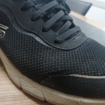 Ayakkabı Dünyası'nın Çözümsüz Ve Değişim Problemi