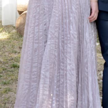 Hanımefendi Giyim Tadilatla Mahvedilmiş Elbise