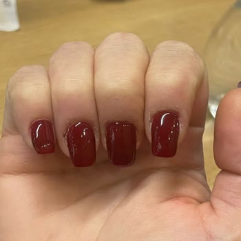 Eylül Öztürk Nail SPA Maslak Protez Tırnak Ve Çalışanların Tavırları